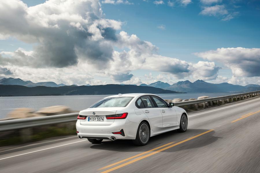  BMW 320d Sport Line (G20) 2019 года  (WW) (фото 4 из 311)